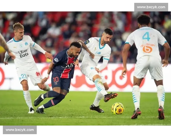 法甲焦点战以斯特拉斯堡对阵雷恩赛前走势与胜负预测分析全景解读